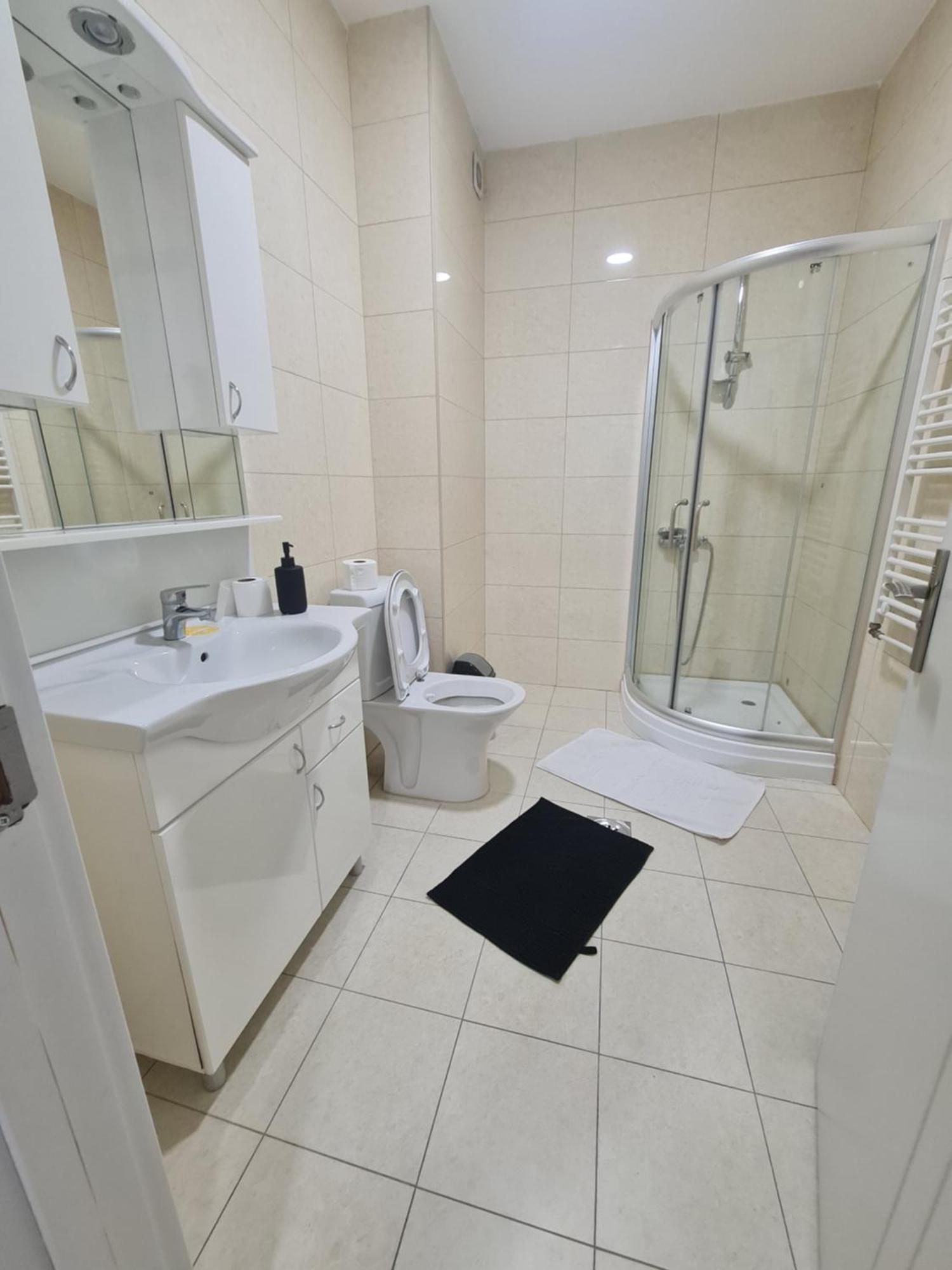 Apartment 1 Plisi Gjilan Exteriör bild